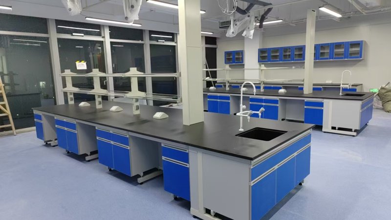 学校家具新趋势：为孩子打造温馨学习空间